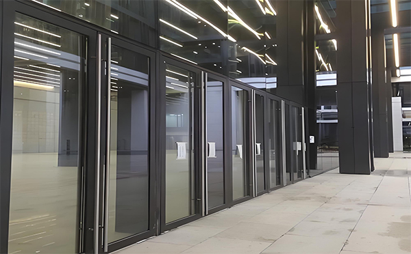 商洛玻璃地弹门