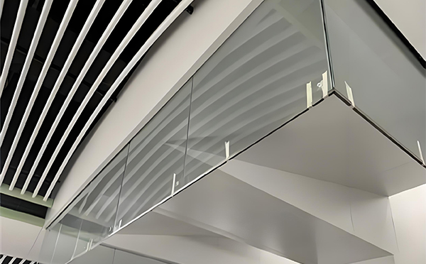 商洛玻璃挡烟垂壁