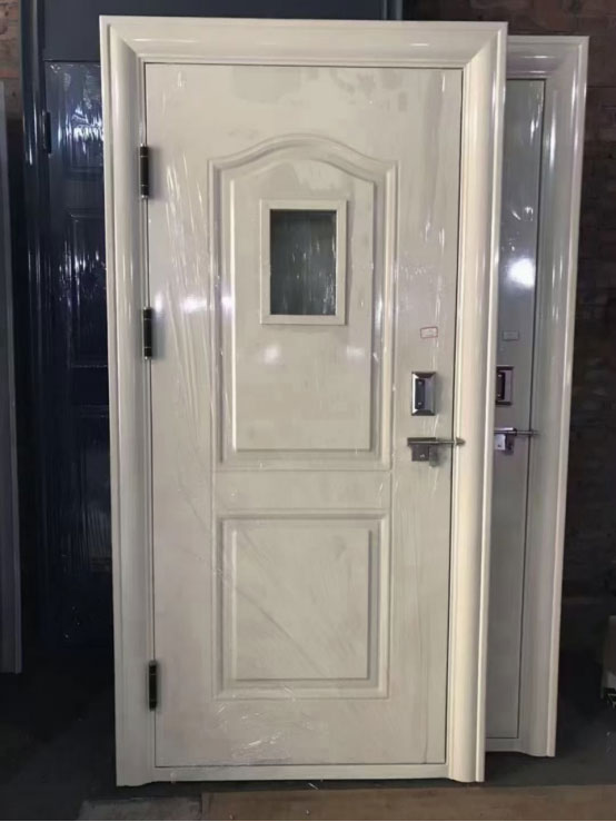 商洛学校教室门