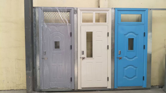 商洛学校教室门