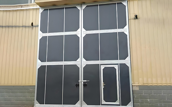 厂房商洛工业门选择与维护全解析：提升效率与安全的关键要素