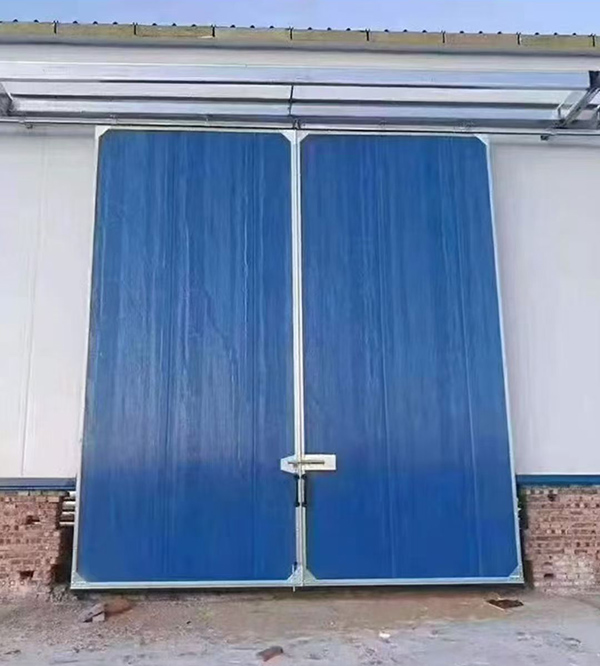 商洛工业门在大型仓储物流通道中的应用实例