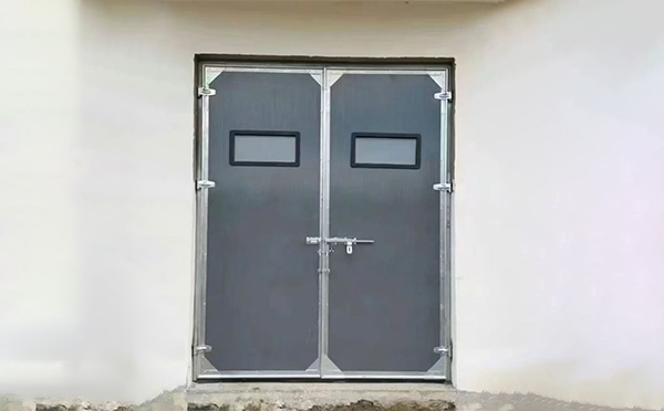 商洛工业门在高温作业区域的运行表现