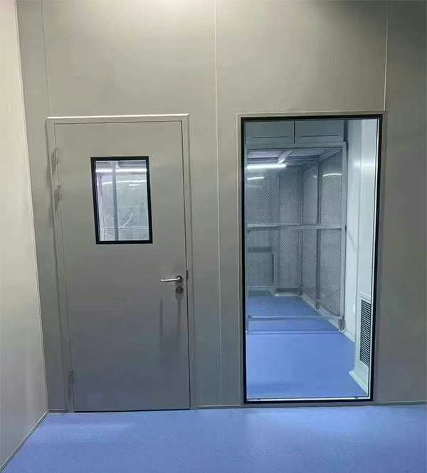 学校教学楼完成商洛防火门标准化安装